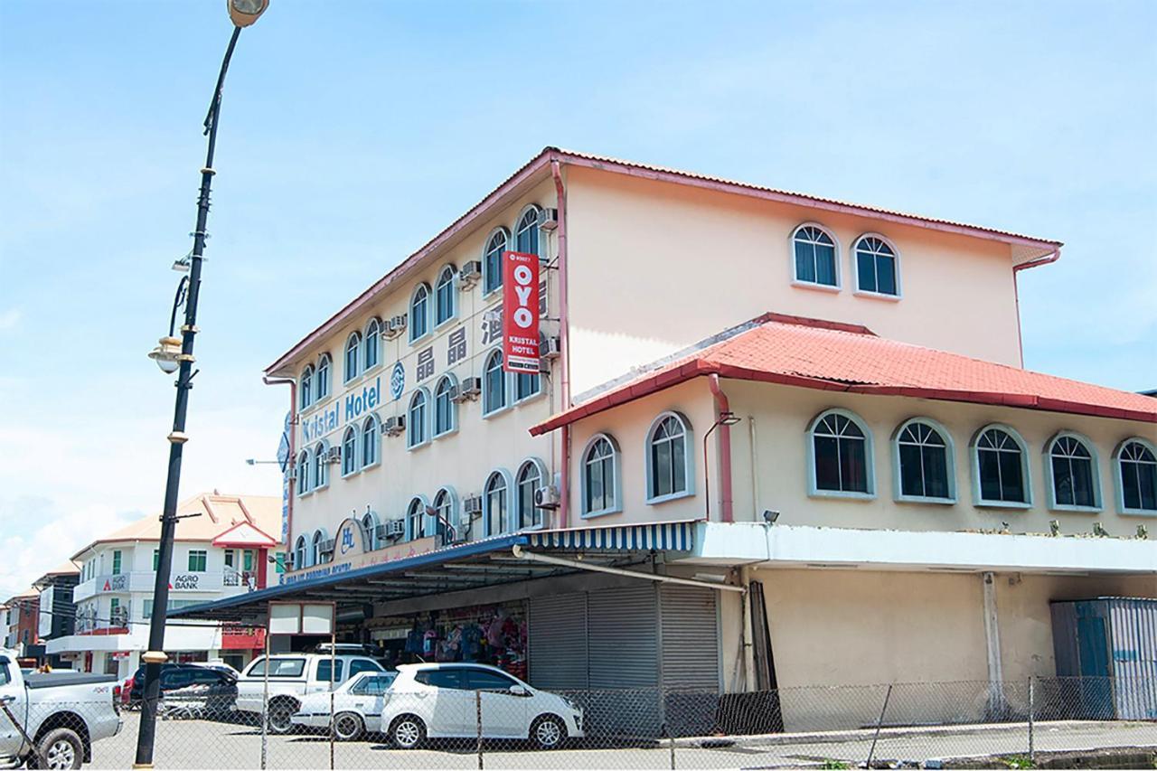 Oyo 89577 Kristal Hotel Keningau Bagian luar foto