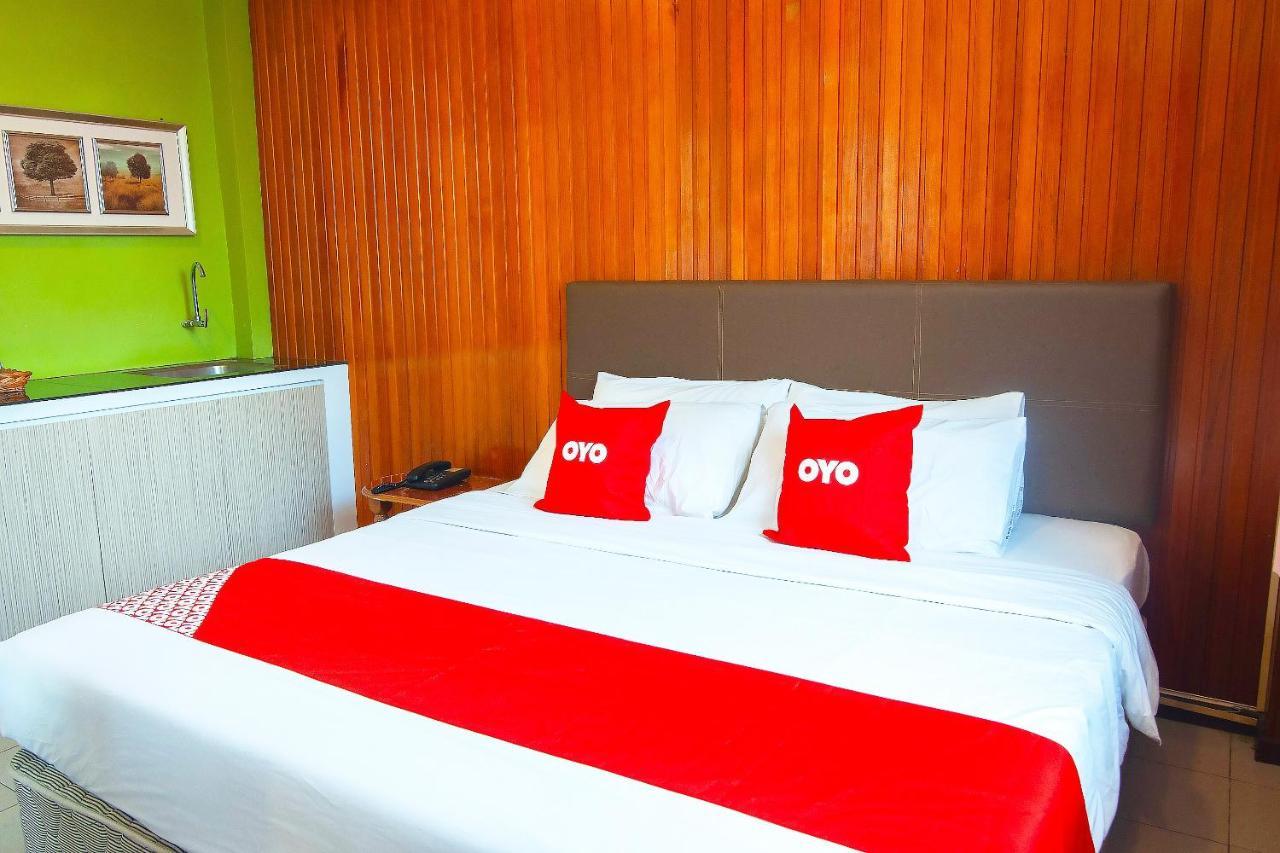 Oyo 89577 Kristal Hotel Keningau Bagian luar foto