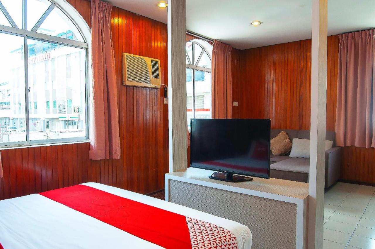 Oyo 89577 Kristal Hotel Keningau Bagian luar foto