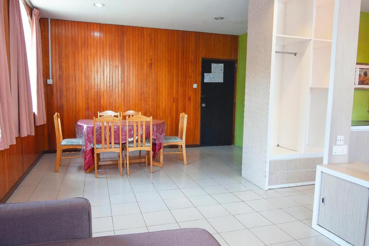 Oyo 89577 Kristal Hotel Keningau Bagian luar foto